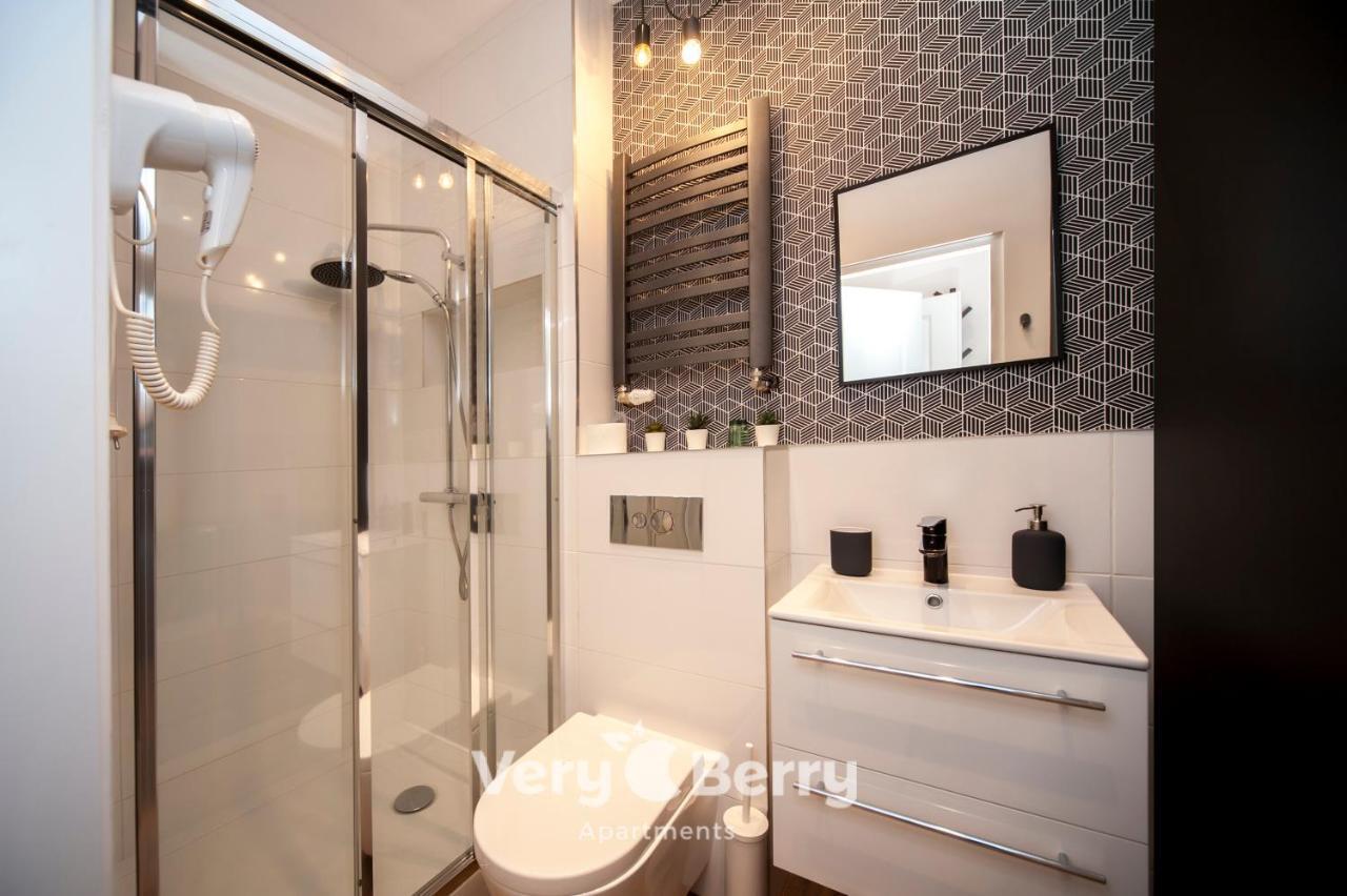 Very Berry - Glogowska 35A - Mtp Apartments - Self Check In 24H Познань Экстерьер фото
